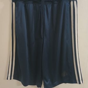 Men's Adidas 3- striped training shorts small